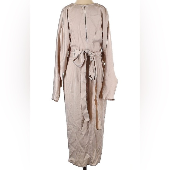 ASOS DESIGN midi dress with batwing sleeve and wrap waist in tan satin sz 4 - Picture 4 of 10